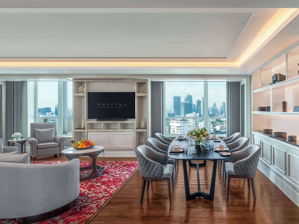IMPERIAL SUITE, 1 King Size Bed, Living and Dining Room, Study Room, Club Millésime Access