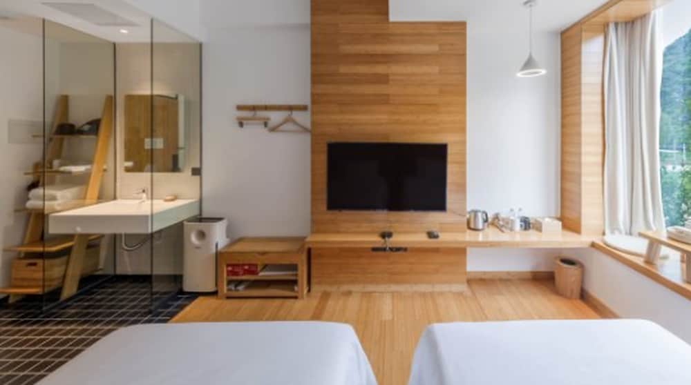 Elite Twin Room photo 3