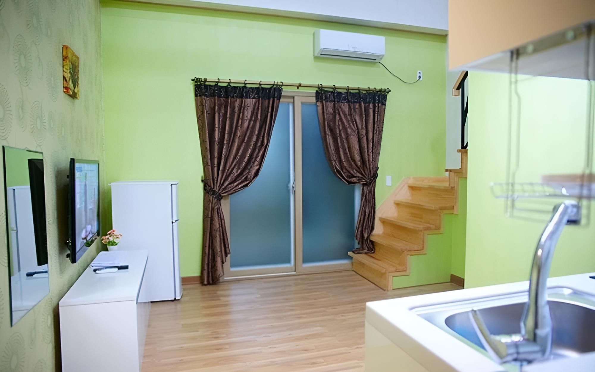 Room (Room 302 on the 14th floor) - Photo 5