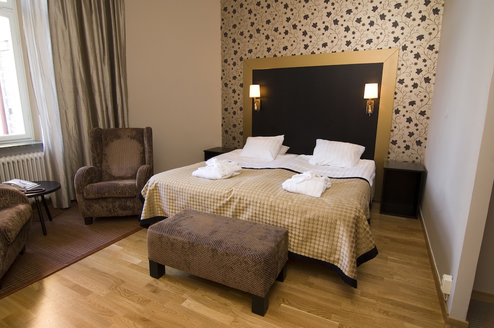 Deluxe Room, Non Smoking - Photo 3