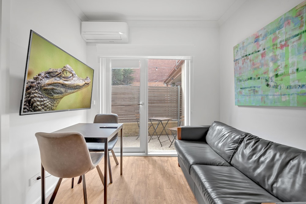 Apartment 2 - Ground with Patio photo 1
