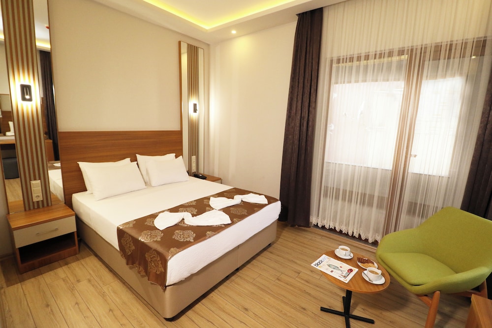Deluxe Double Room photo 3
