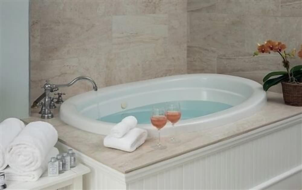 King Suite photo 3