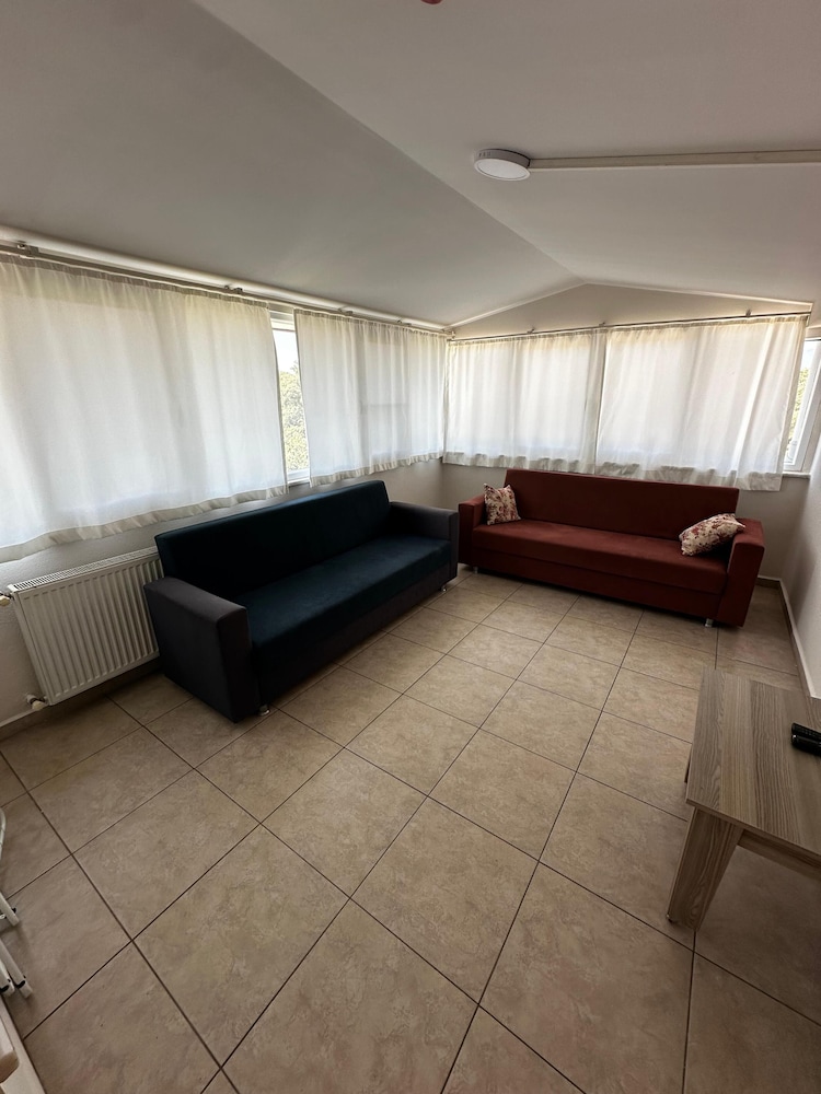 Economy Apartment photo 3