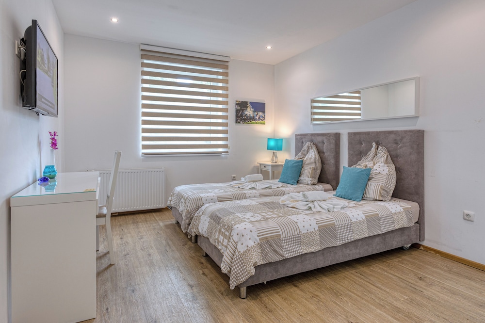 Economy Double or Twin Room photo 1