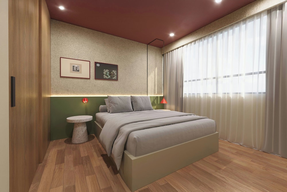 Junior Suite, 1 King Bed, Mountain View