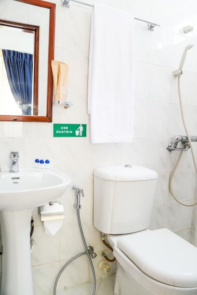 Deluxe Double Room, 1 King Bed, Beach View, Beachfront photo 2