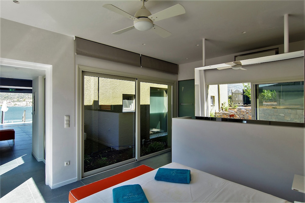 Suite, Private Pool (Lemon) photo 2