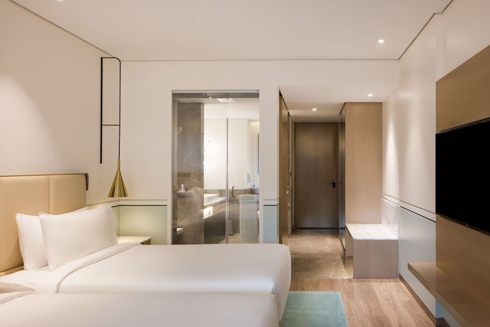 Deluxe Room - Photo 3