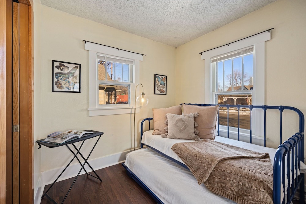 House, Multiple Beds, Patio, Garden View (305 N. Washington Ave) photo 1