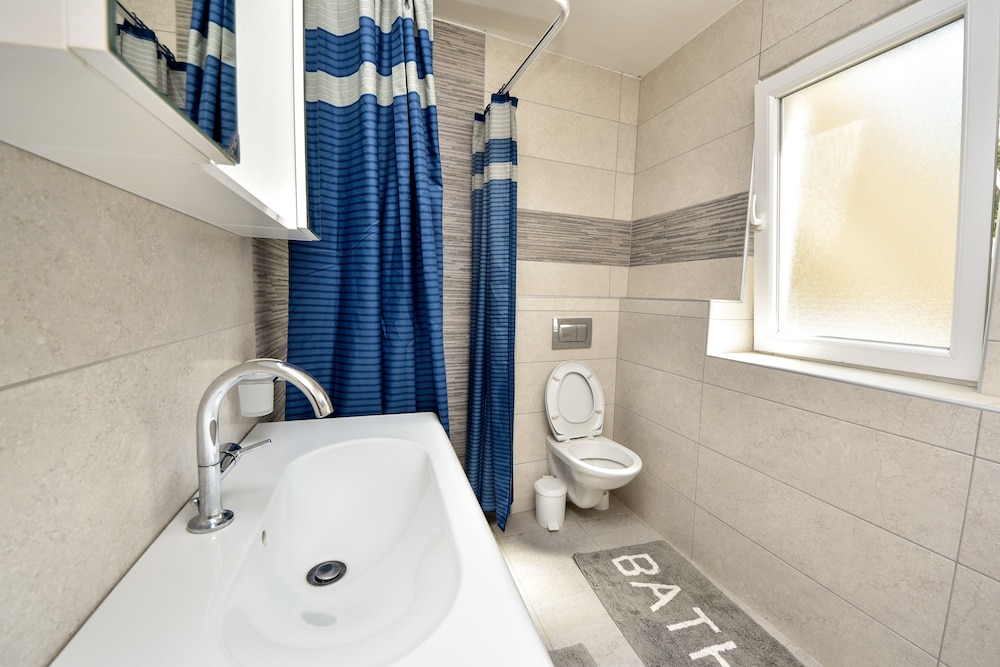Apartment, 2 Bedrooms, Terrace, Sea View (A5) photo 3