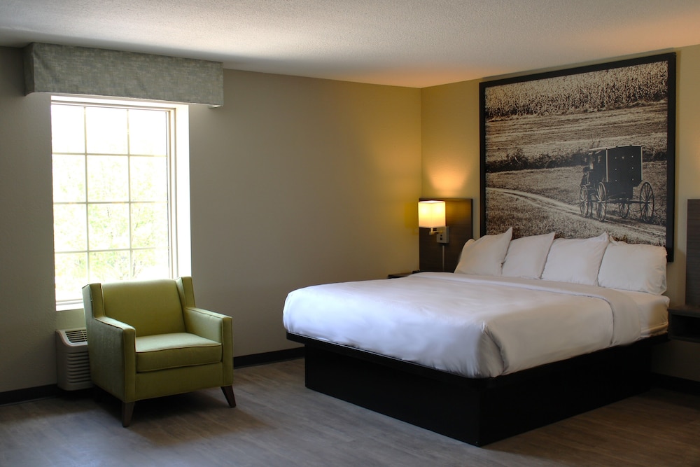 Suite, 1 King Bed (Single Whirlpool) - Photo 1