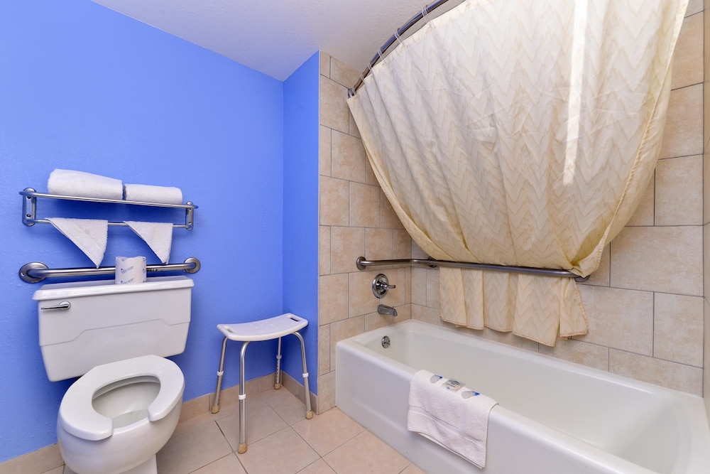 Room, 2 Double Beds, Non Smoking photo 3