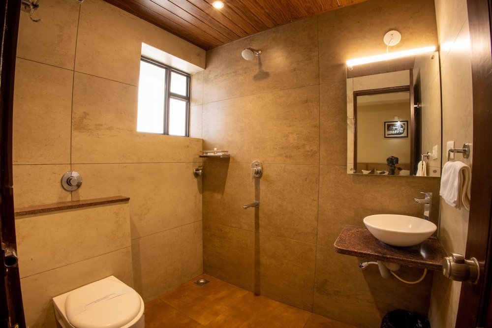Executive Double Room - Photo 6