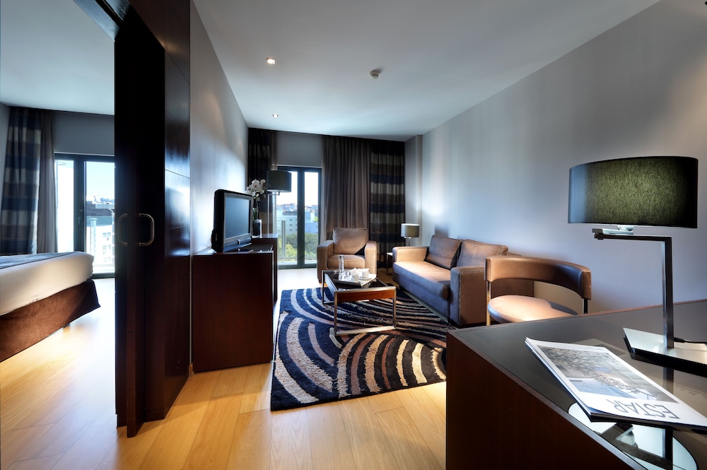 Junior Suite, 1 King Bed with Sofa bed