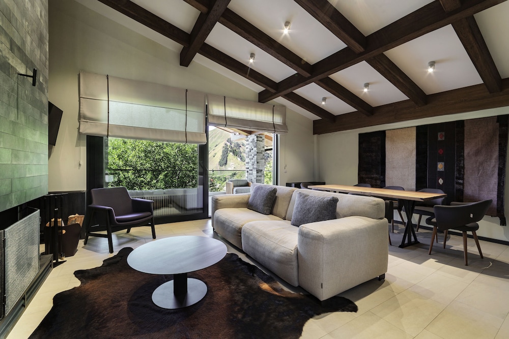 Luxury Villa photo 3