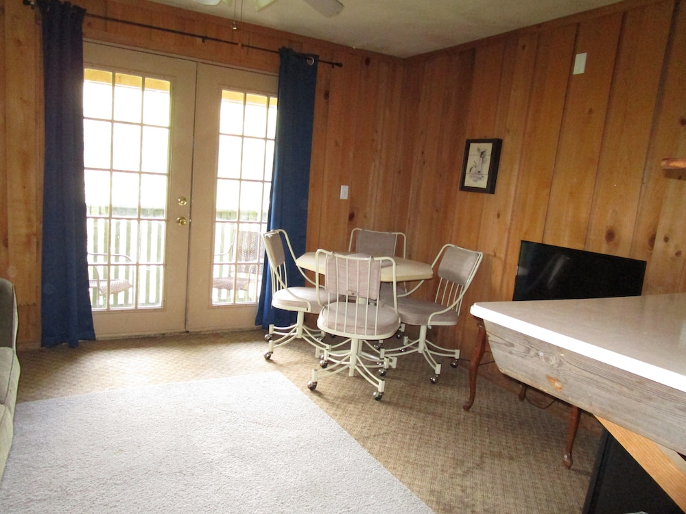 Basic Loft, River View