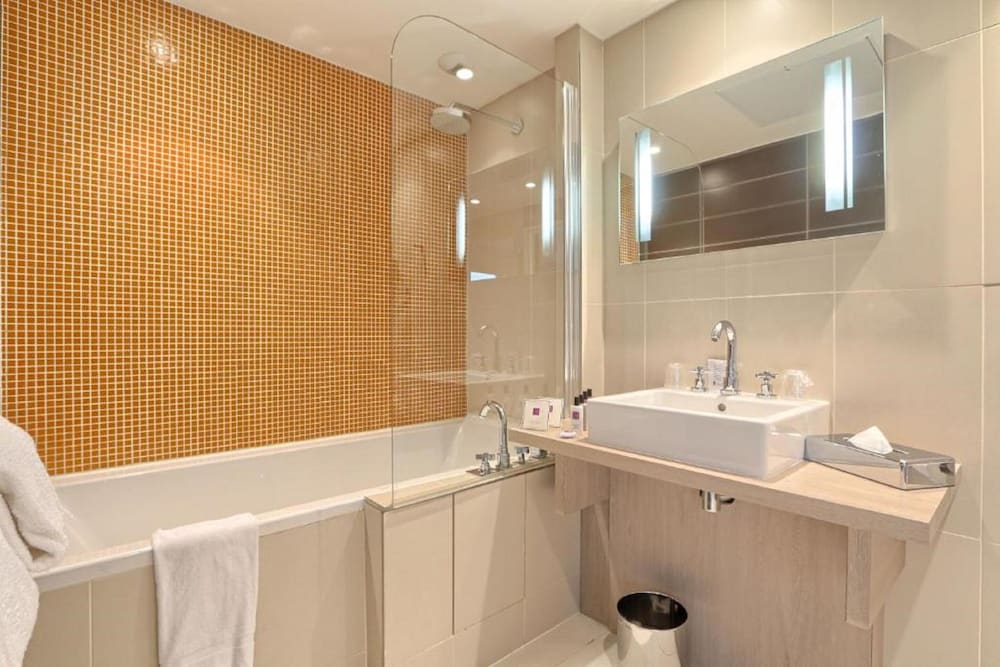 Deluxe Room 1 Hour Spa Access Included photo 2