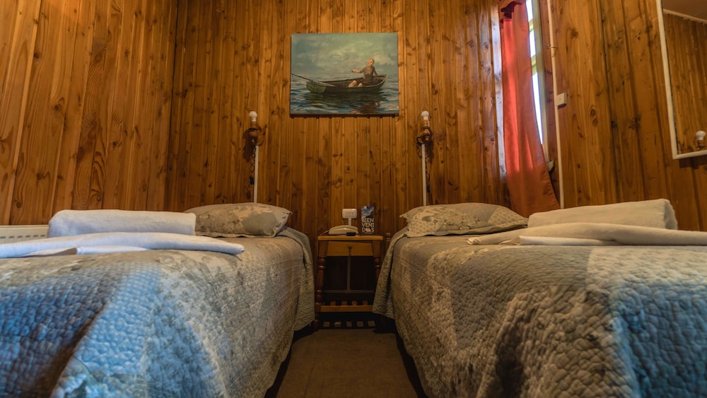 Standard Twin Room, 2 Twin Beds, Private Bathroom