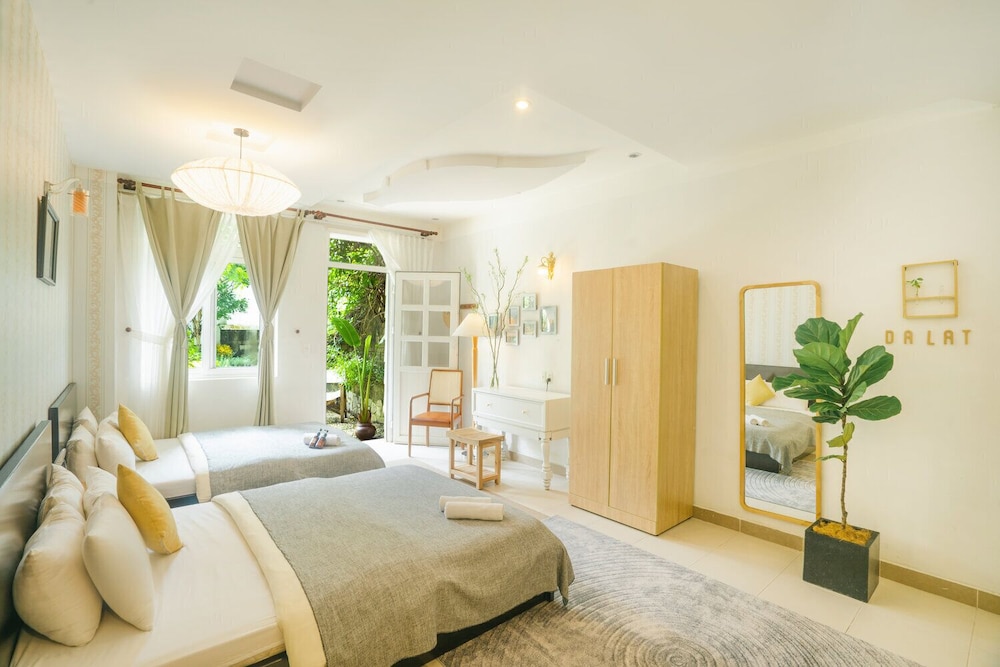 Deluxe Twin Room, Garden View - Photo 1