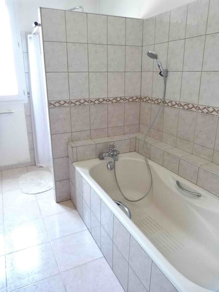 Premium Double Room, 1 Queen Bed, Non Smoking photo 3