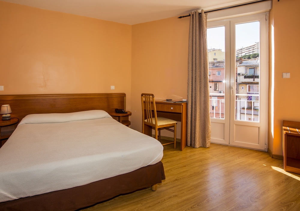 Chambre Double ( + 1 Enfant 3 Ans Max) photo 2
