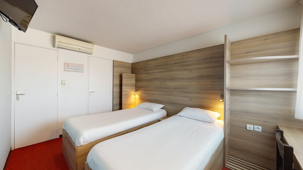 Twin Room, 2 Twin Beds - Photo 1