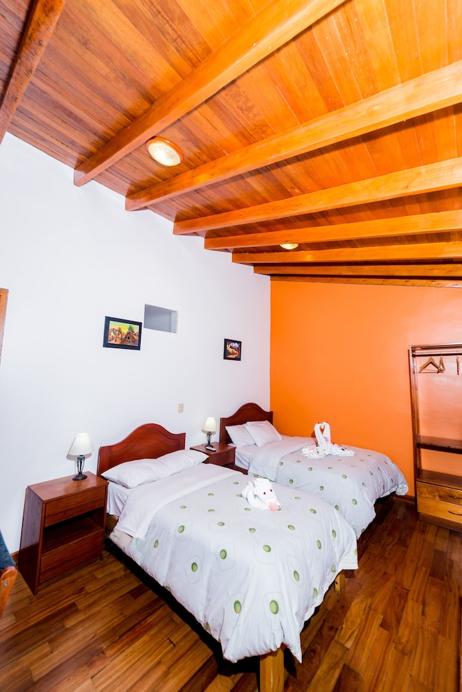 Standard Twin Room photo 2