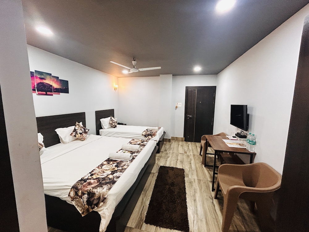 Deluxe Triple Room - Photo 5