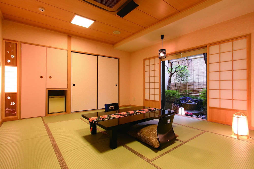 Traditional Twin Room, Garden View photo 2