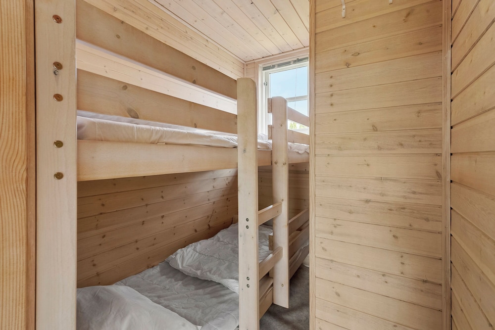 Basic Cabin photo 1