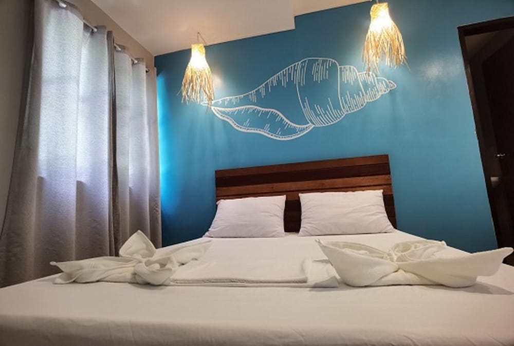 Deluxe Room - Photo 5