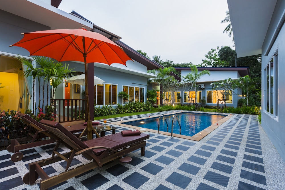 Exclusive Villa photo 1