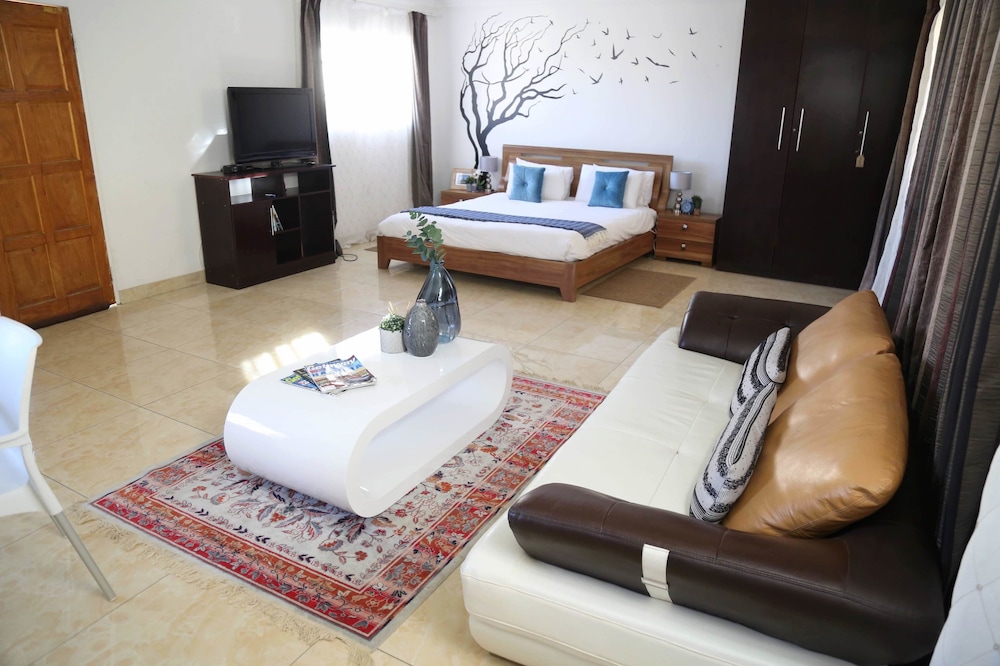 Executive Suite photo 2