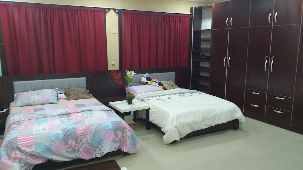 Superior Quadruple Room, 2 Double Beds photo 2