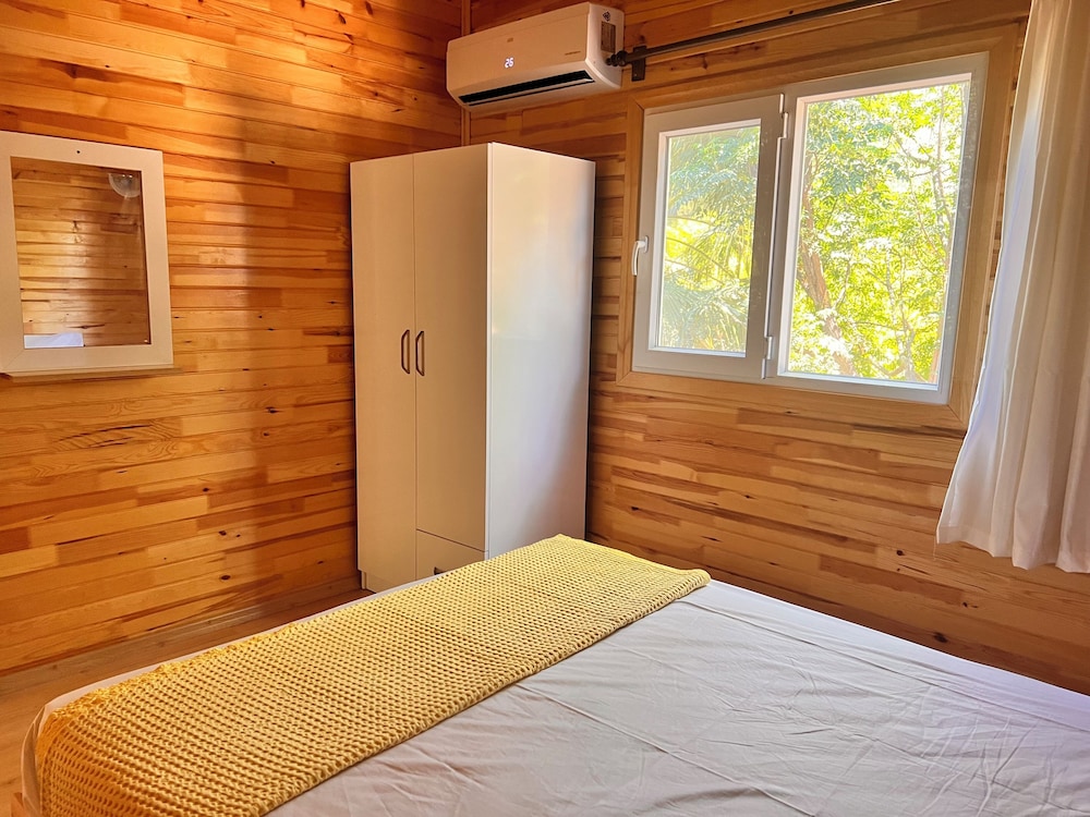 Business Bungalow photo 2