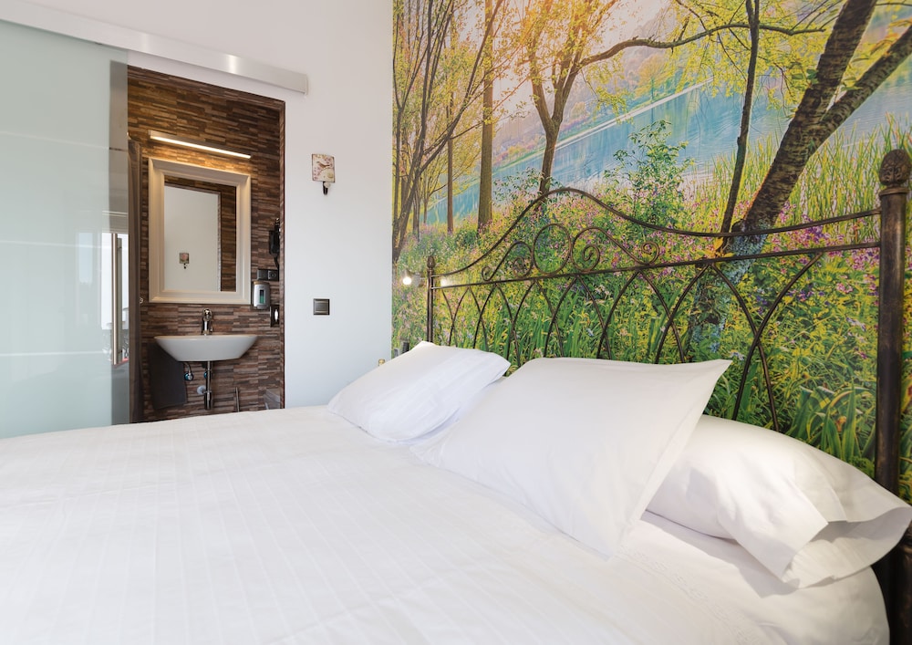 Comfort Double Room, City View (El Sol) photo 3