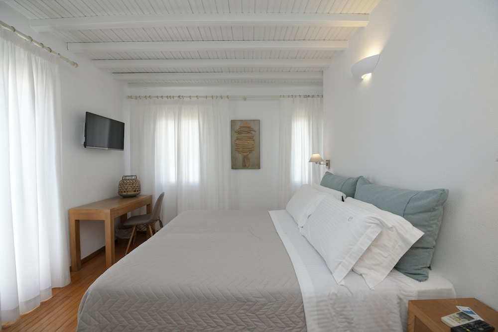Standard Room, Sea View - Photo 9