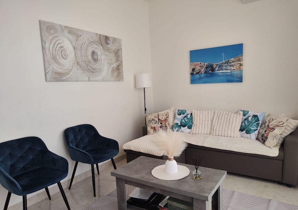 Comfort Apartment photo 1