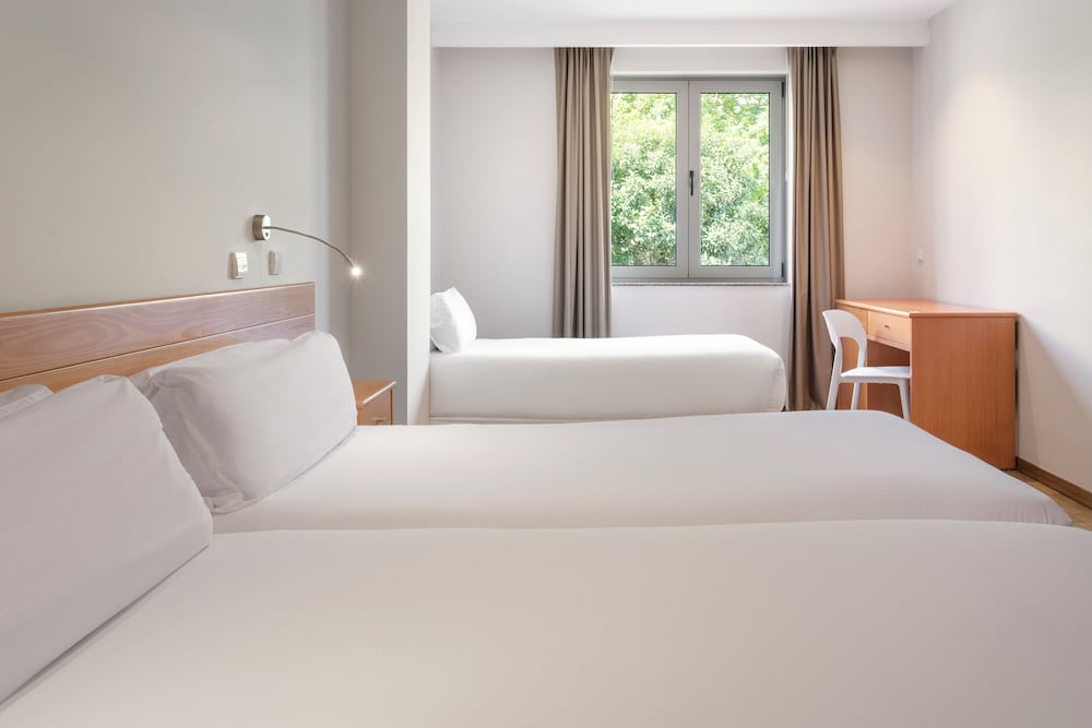 Standard Triple Room - Photo 1