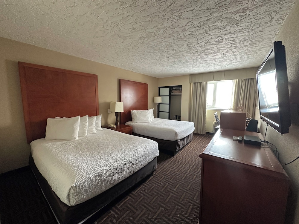 Room, 2 Queen Beds, Non Smoking - Photo 2