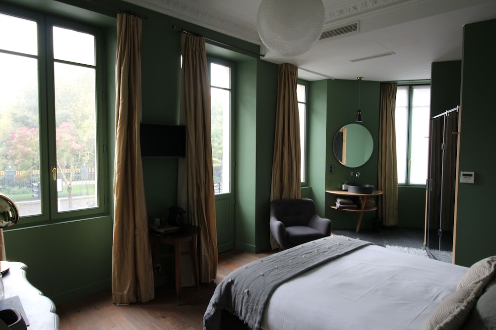 Deluxe Double Room, Balcony (Jardin Public)