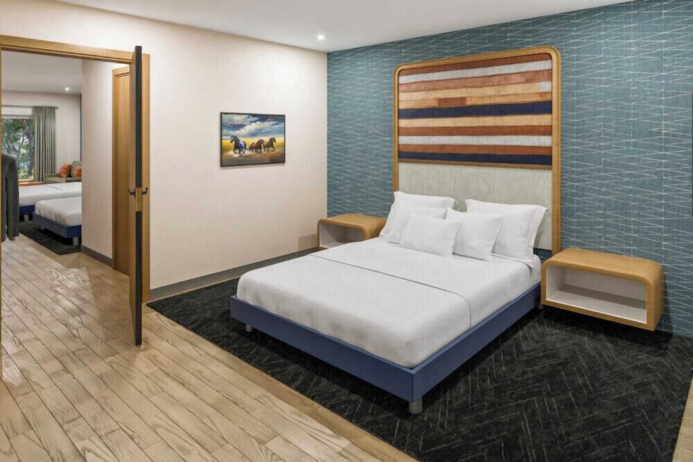Family River Suite with Patio photo 2