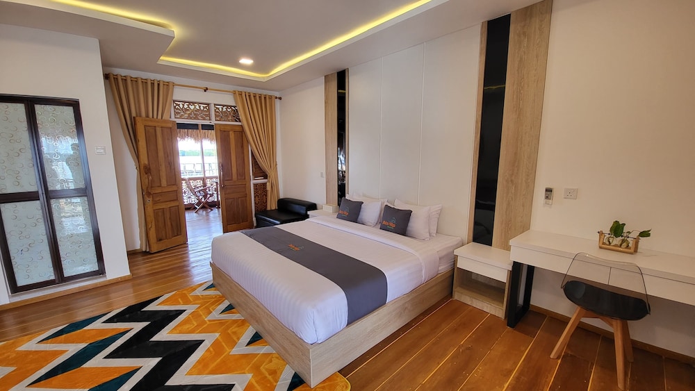 Room, 1 King Bed photo 1