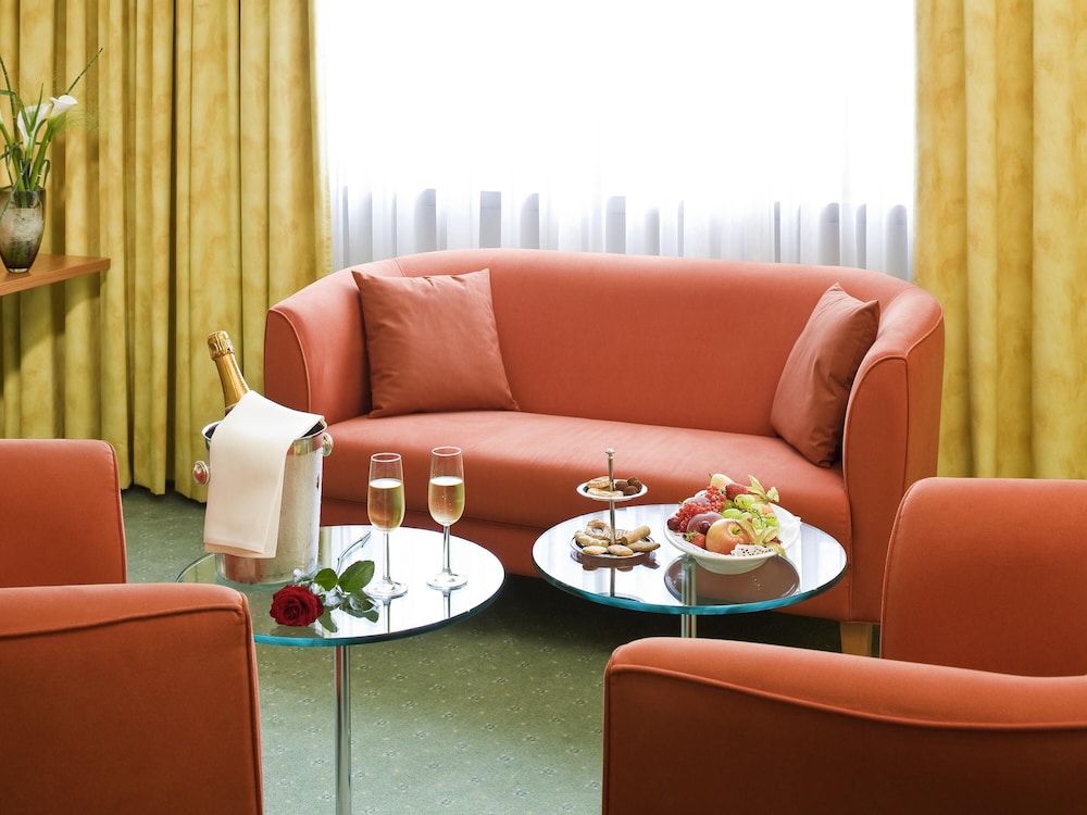 Privilege, Suite, 1 Double Bed - Photo 3