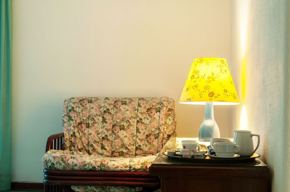Standard Double or Twin Room - Photo 2