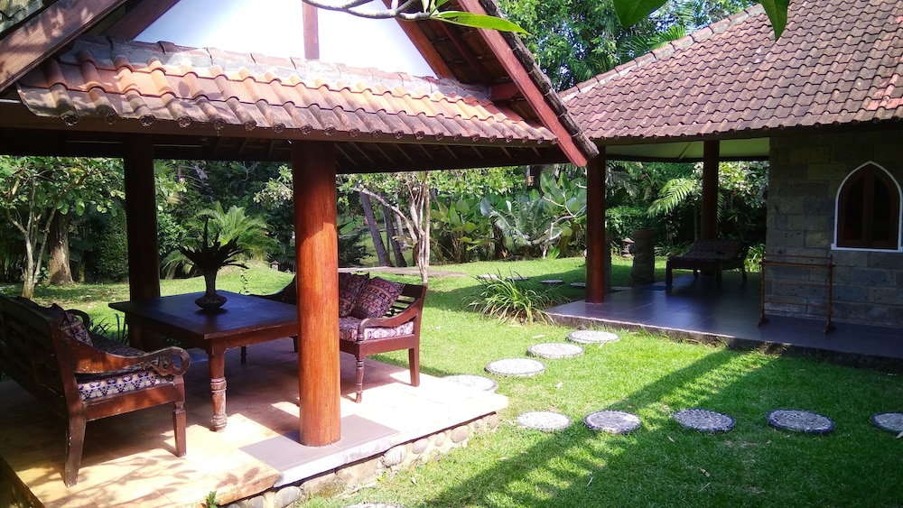 Two Bedroom Villa with Garden View - Photo 6