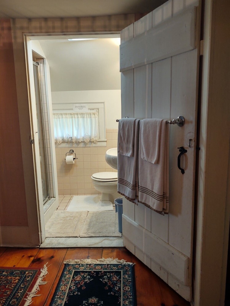 Standard Room, 2 Queen Beds, Non Smoking (2-Room Suite) photo 2