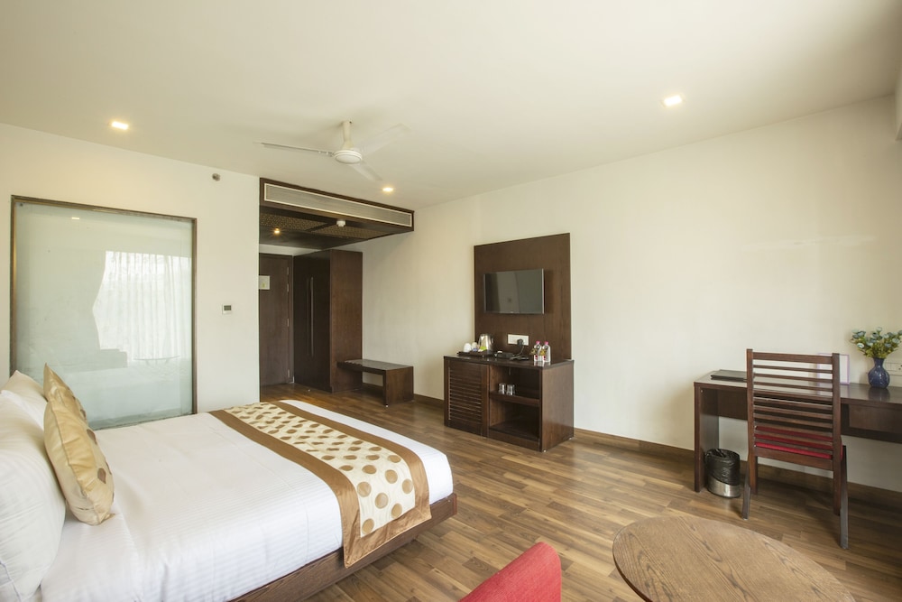 Executive Room - Photo 1