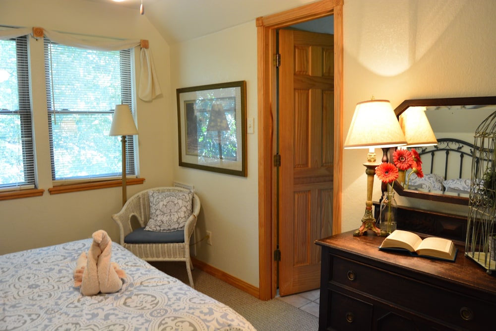 Cottage, 2 Bedrooms photo 1
